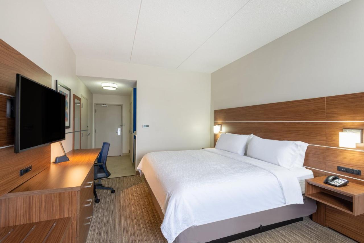 Holiday Inn Express Vermilion By Ihg Exterior photo